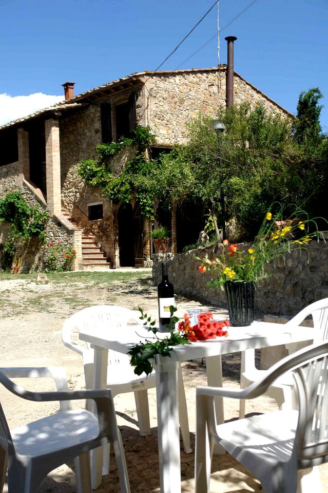 Family-Friendly Holiday Rental near San Gimignano, Tuscany, Italy