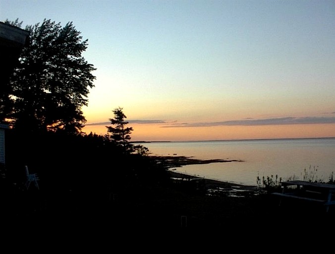 Teran Realty Blue Cottage at Heather Beach, Nova Scotia, Cottages