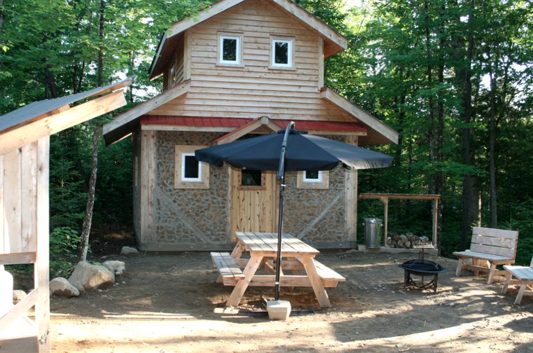 Cabins (Harrington, Quebec, Canada)