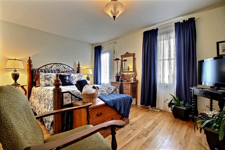 Nature Lodges (Winchester, Ontario, Canada)