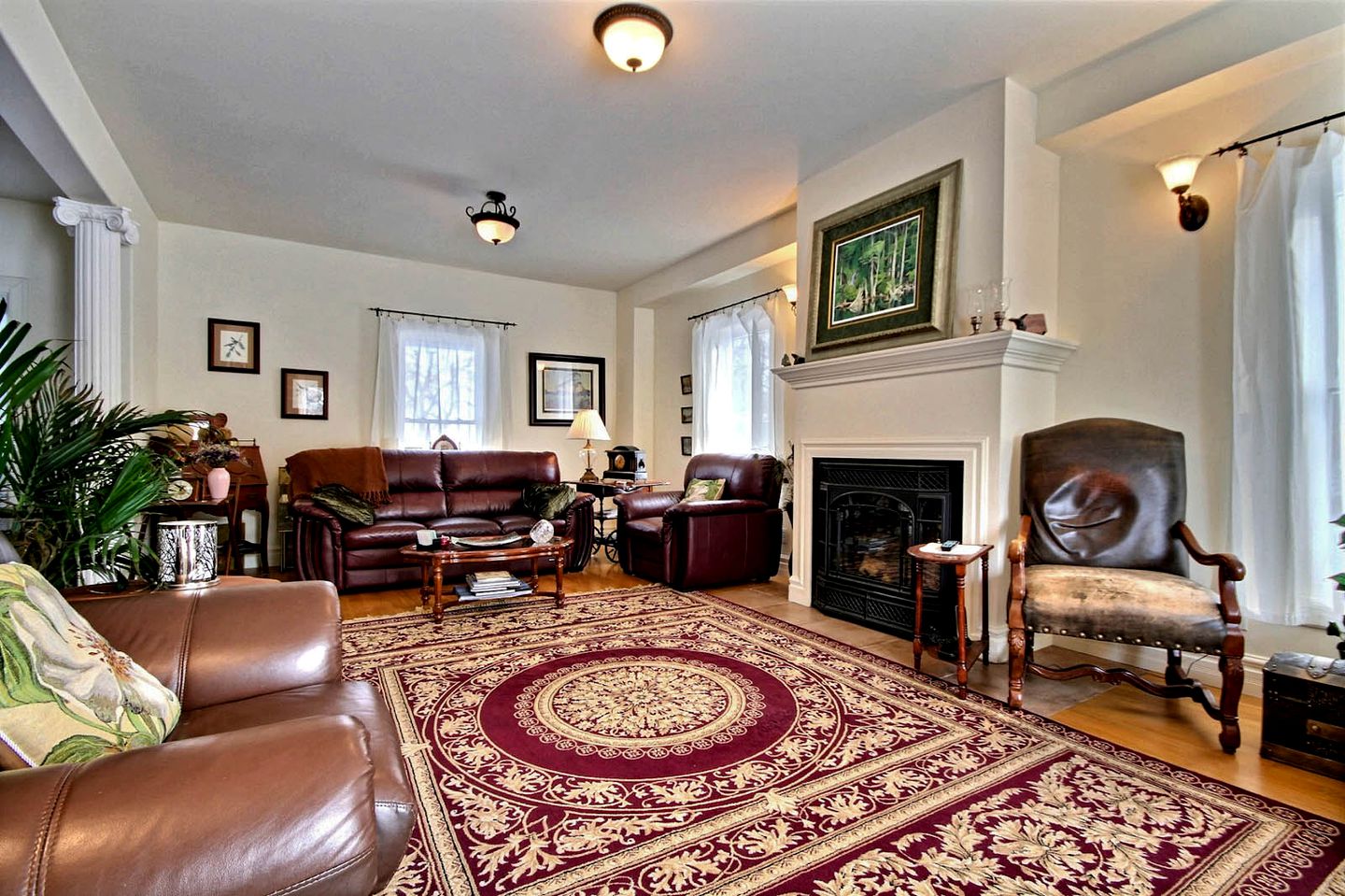 Romantic Getaway with a Relaxing Soaking Tub in Winchester, Ontario