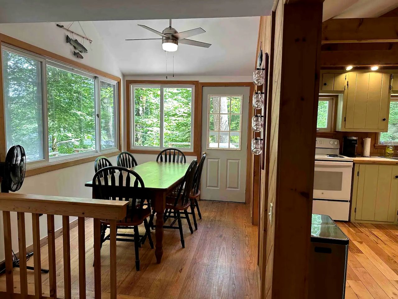 Fantastic Cottage with Stunning Views and Lake Access in Holderness, New Hampshire