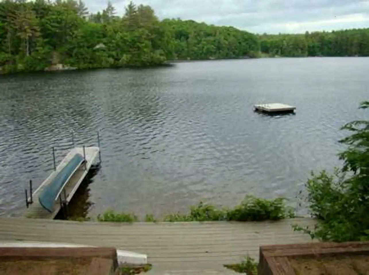 Fantastic Cottage with Stunning Views and Lake Access in Holderness, New Hampshire