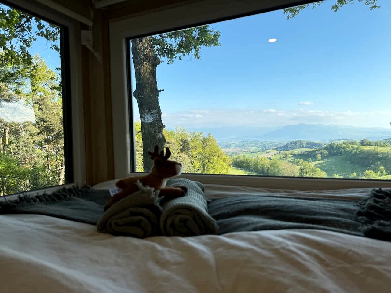 Eco-Friendly Tiny Home with Panoramic Mountain Views near Chambaran, Isère