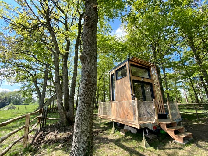 Vacation Rentals (France, Bessins, Auvergne-Rhône-Alpes)