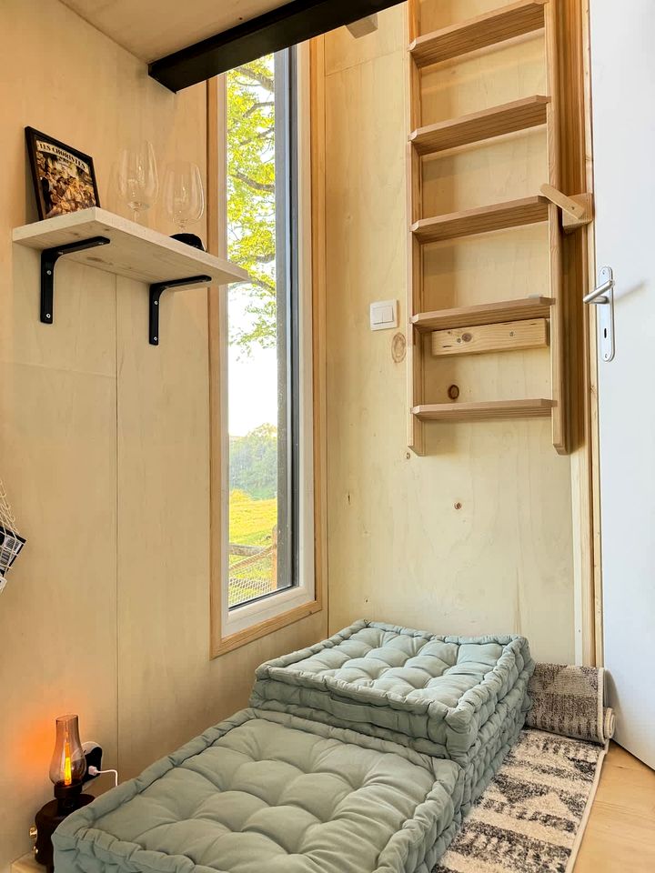 Eco-Friendly Tiny Home with Panoramic Mountain Views near Chambaran, Isère