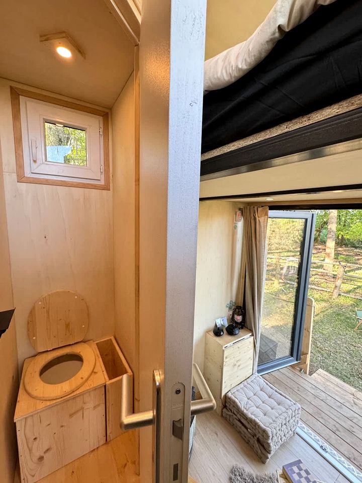 Eco-Friendly Tiny Home with Panoramic Mountain Views near Chambaran, Isère