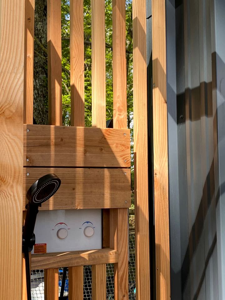 Eco-Friendly Tiny Home with Panoramic Mountain Views near Chambaran, Isère