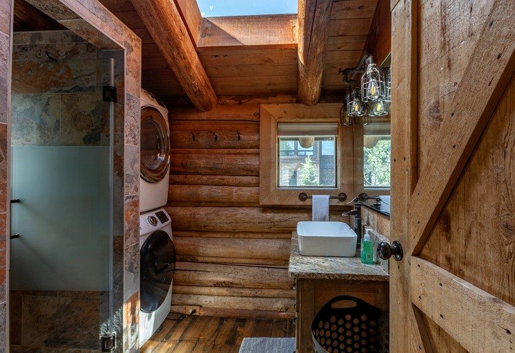 Cabins (United States of America, Driggs, Idaho)