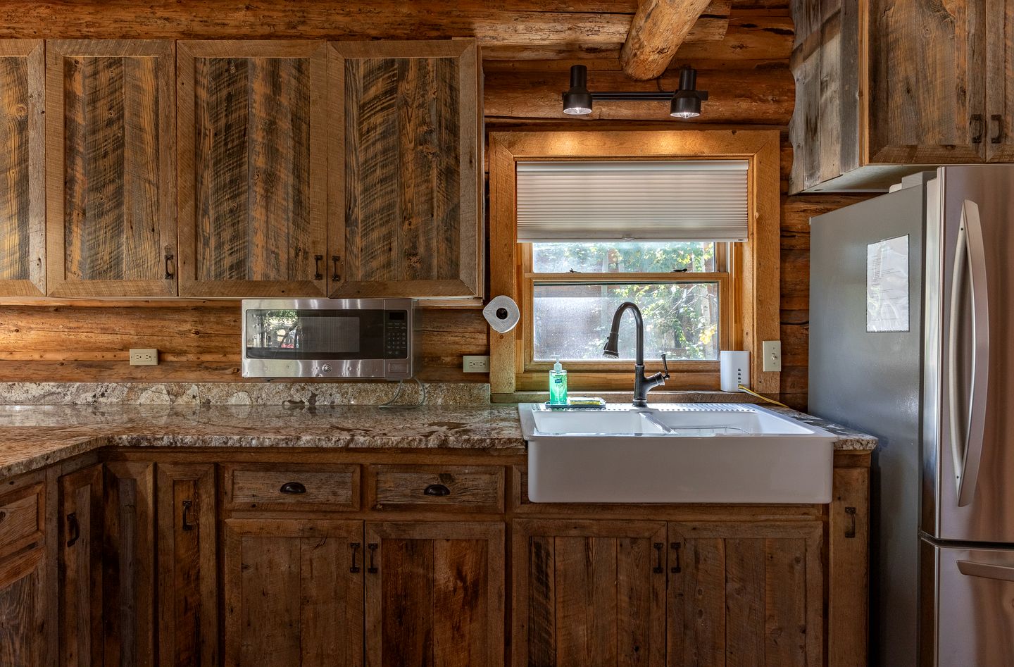 Charming Chalet with Teton Views and Hot Tub near Fishing in Driggs, Idaho