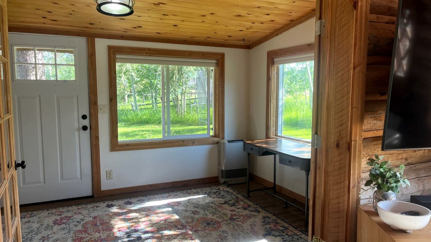 Charming Chalet with Teton Views and Hot Tub near Fishing in Driggs, Idaho