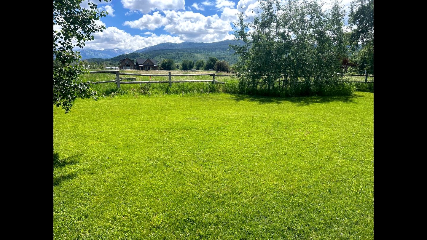 Charming Chalet with Teton Views and Hot Tub near Fishing in Driggs, Idaho
