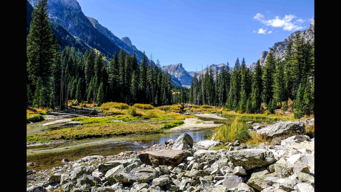 Charming Chalet with Teton Views and Hot Tub near Fishing in Driggs, Idaho
