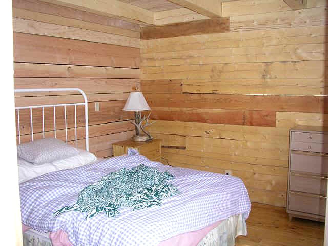 Authentic Log Cabin Rental with Wood from the San Juan Forest near Lake City Ski Hill, Colorado