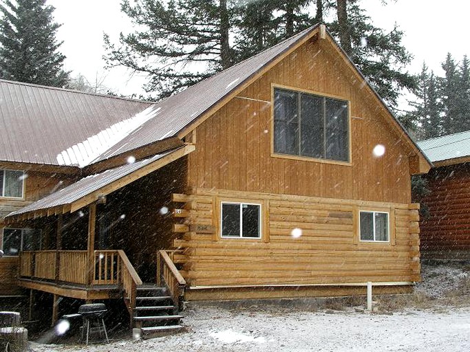 Log Cabins (Lake City, Colorado, United States)