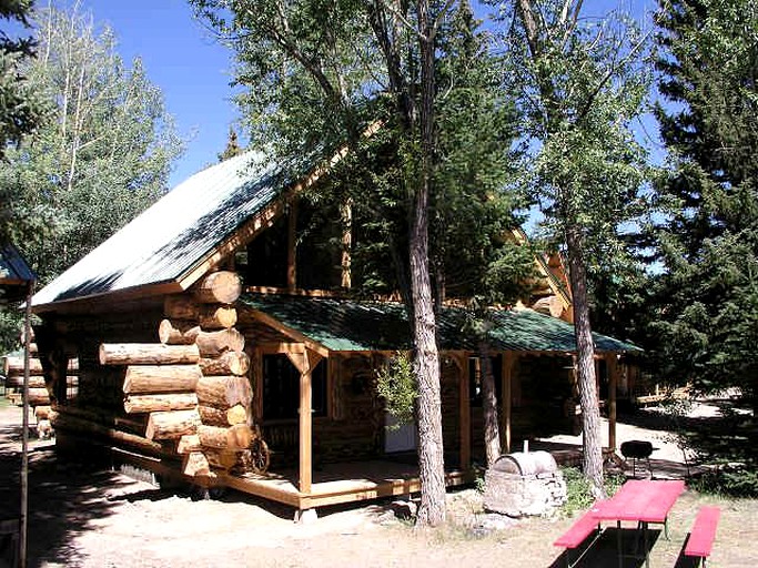 Log Cabins (Lake City, Colorado, United States)