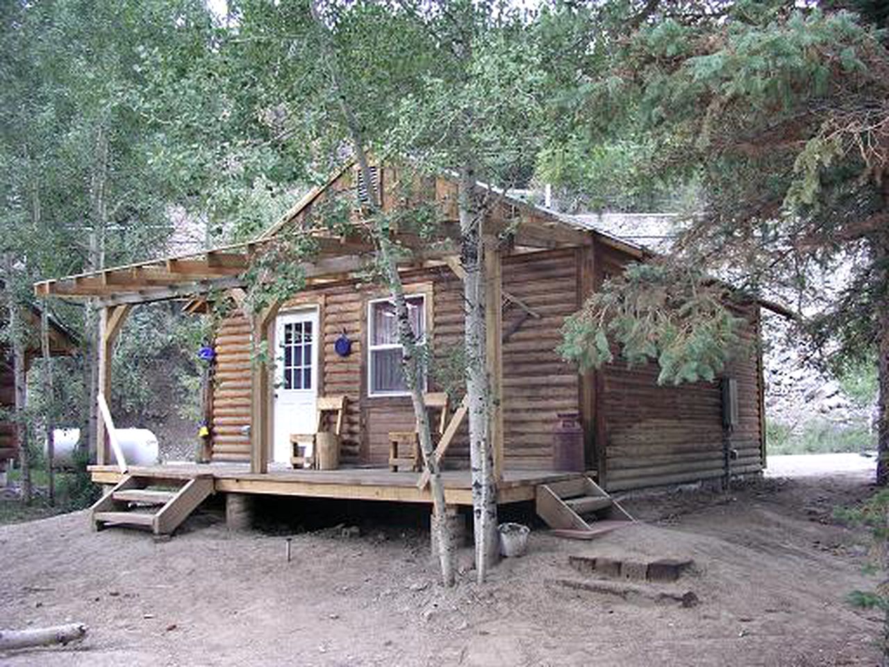 Charming Log Cabin Rental with Forest Views near Cathedral, Colorado