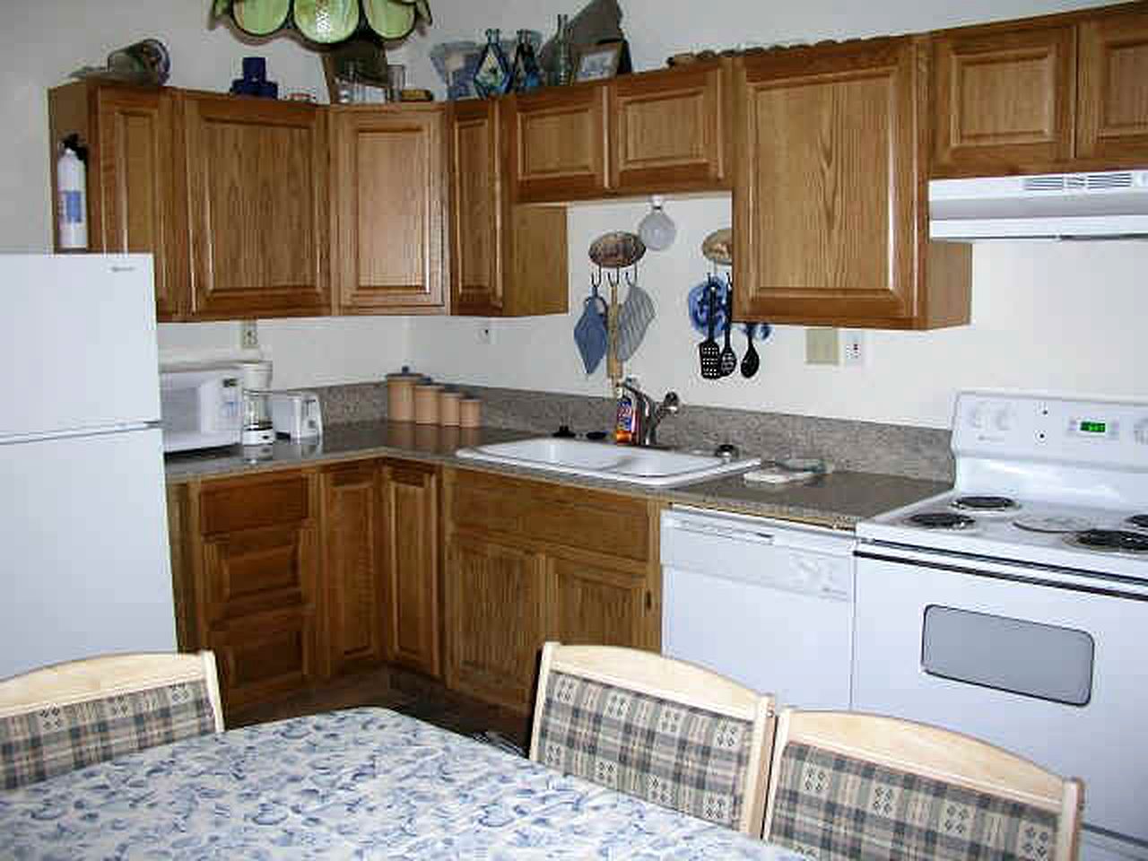 Riverside Log Cabin Rental for a Rural Getaway in Lake City, Colorado