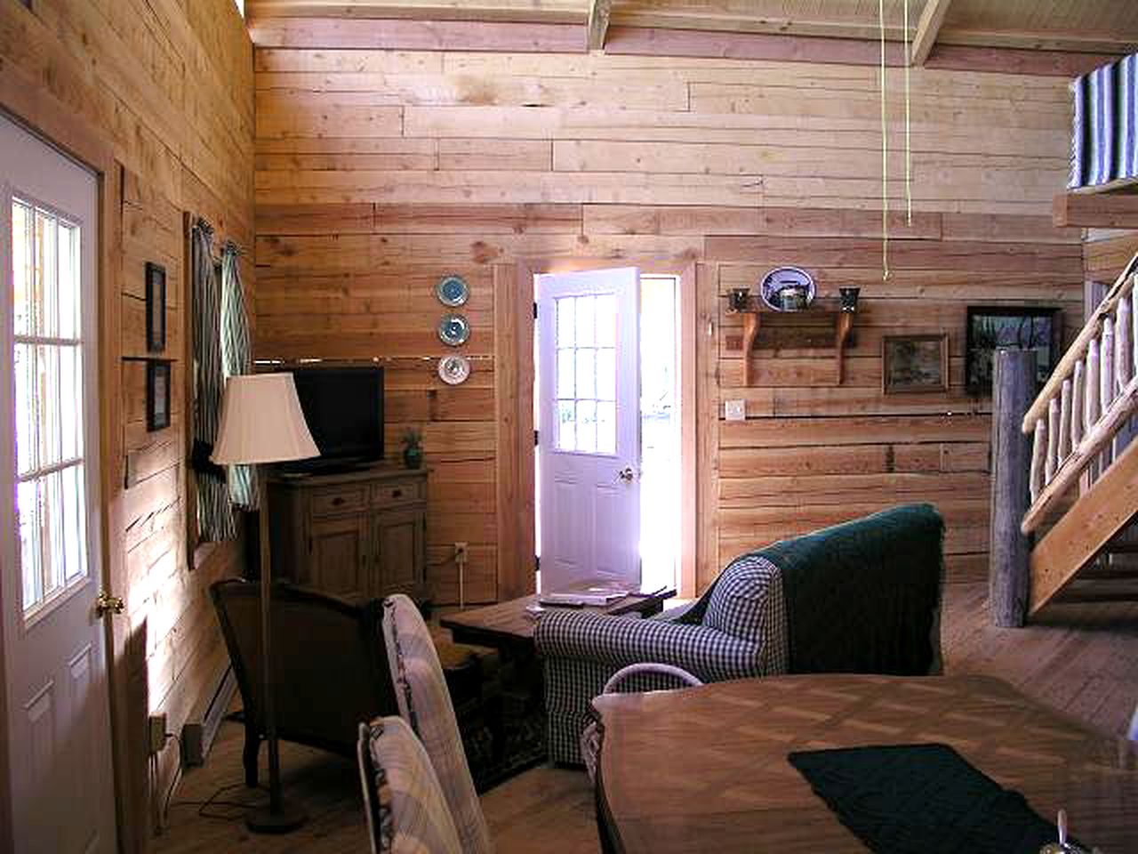 Pet-Friendly Log Cabin Rental near San Juan National Forest in Lake City, Colorado