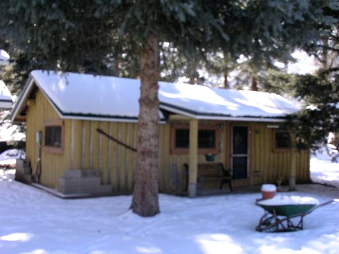 Cabins (Lake City, Colorado, United States)