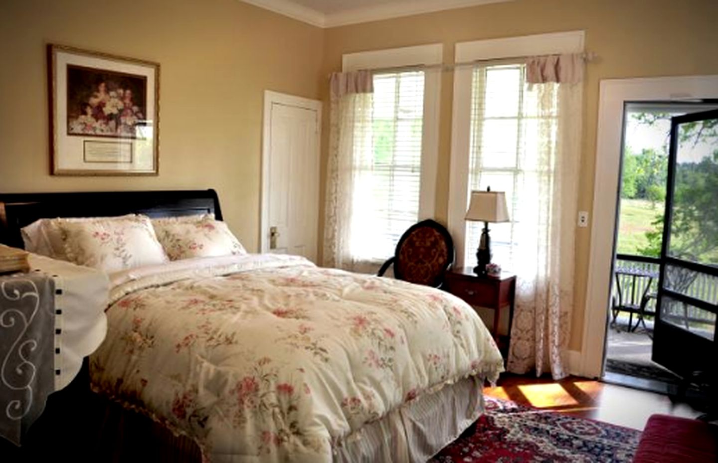 Luxurious Bed and Breakfast Vacation Rental for Large Groups in East Texas
