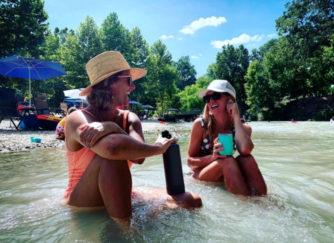 Texas Glamping: Tranquil Safari Tent Vacation by the San Marcos River near Kingsbury