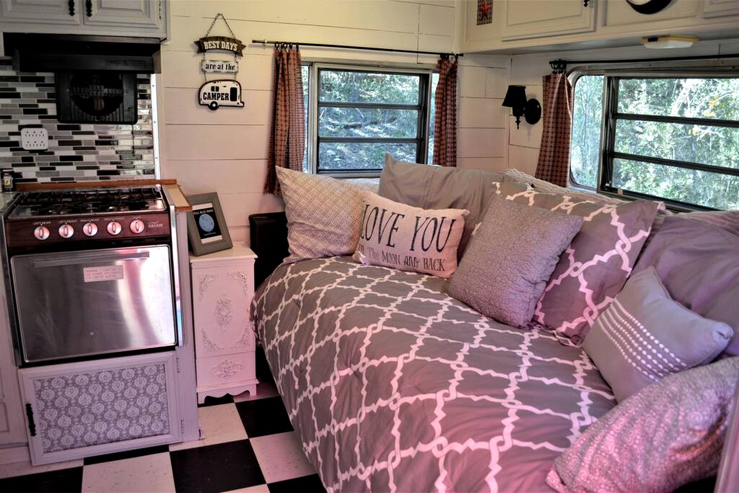 Texas Hill Country Vintage Caravan Glamping