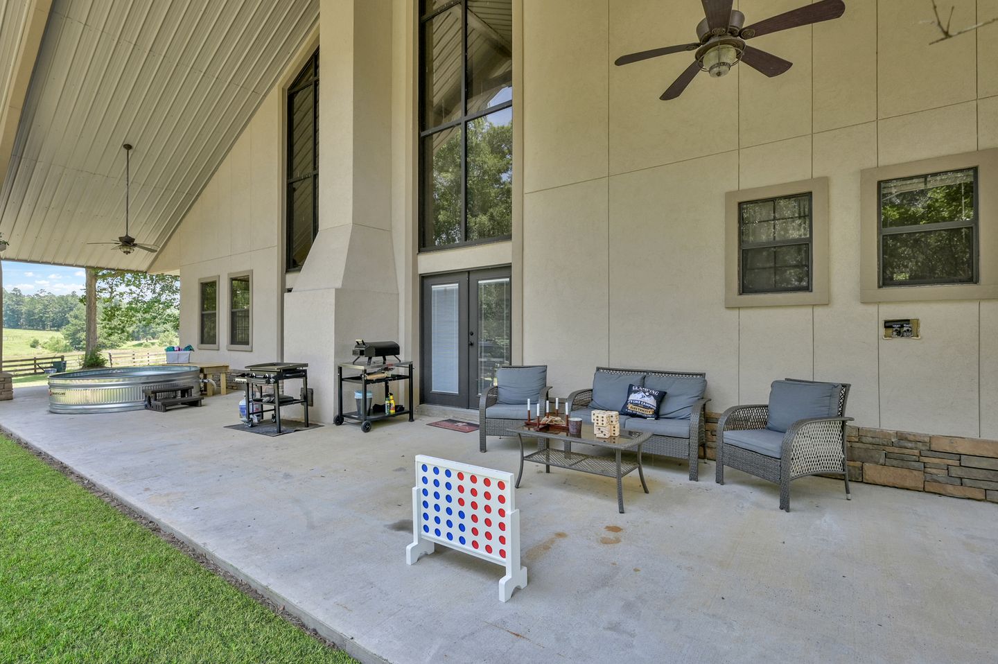 Spacious Texas Ranch Retreat with Cowboy Pool and Fire Pit Near Lake Livingston, Coldspring TX