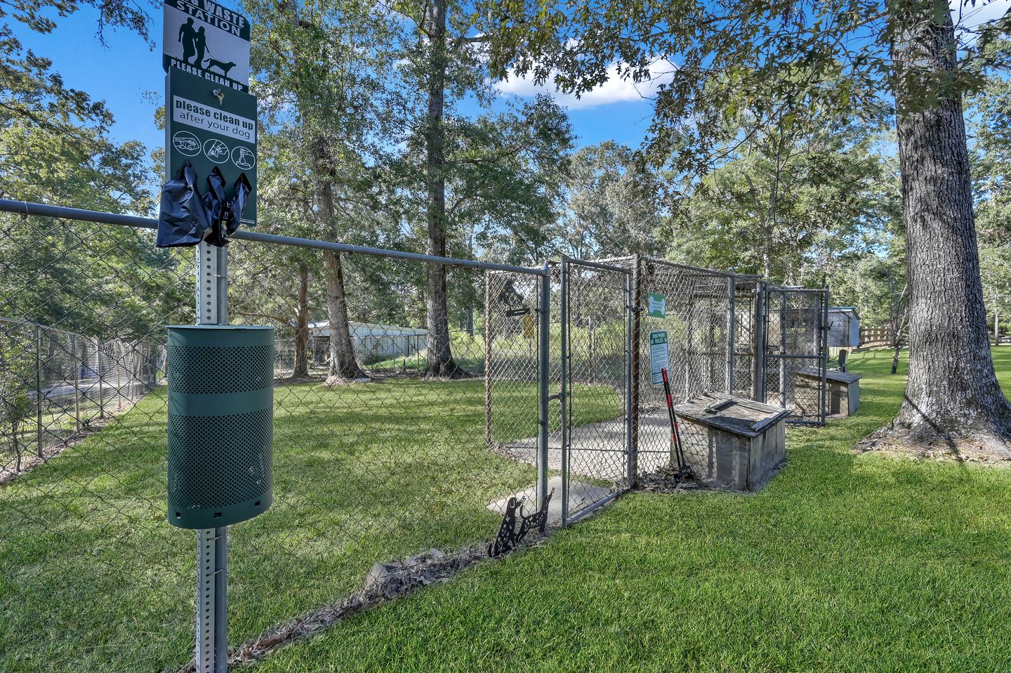 Spacious Texas Ranch Retreat with Cowboy Pool and Fire Pit Near Lake Livingston, Coldspring TX