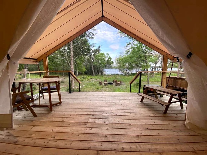 Safari Tents (United States of America, Bastrop , Texas)