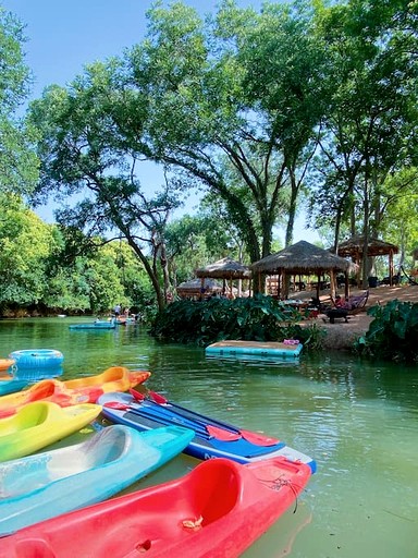 Safari Tents (United States of America, Cibolo, Texas)