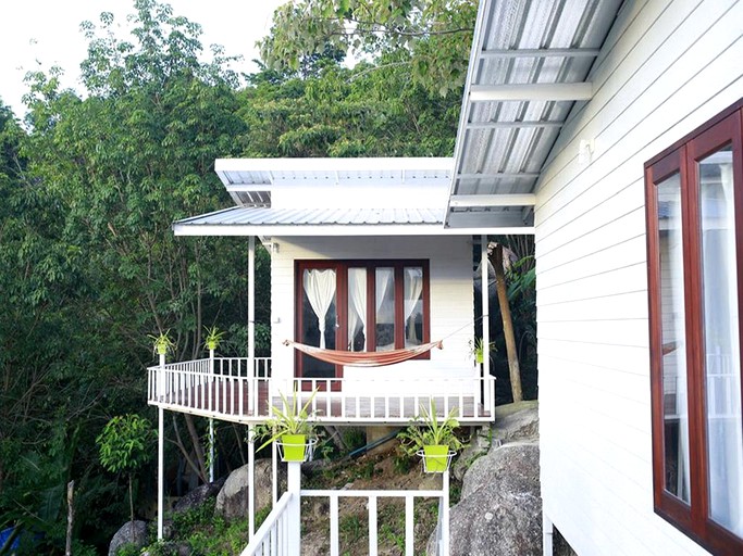 Cottages (Ko Pha-ngan Island, Southern Thailand, Thailand)