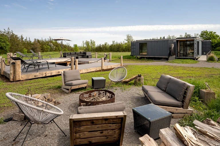Containers (Canada, Prince Edward, Ontario)