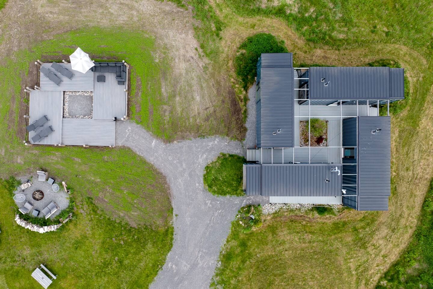 Stylish Shipping Container Retreat with Barn Lounge near Picton, Prince Edward County