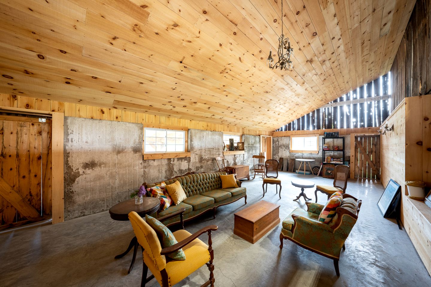 Stylish Shipping Container Retreat with Barn Lounge near Picton, Prince Edward County