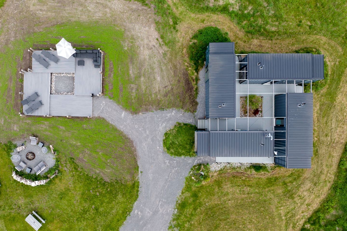 Charming Shipping Container Retreat with Barn Lounge near Sandbanks in Prince Edward County, Ontario