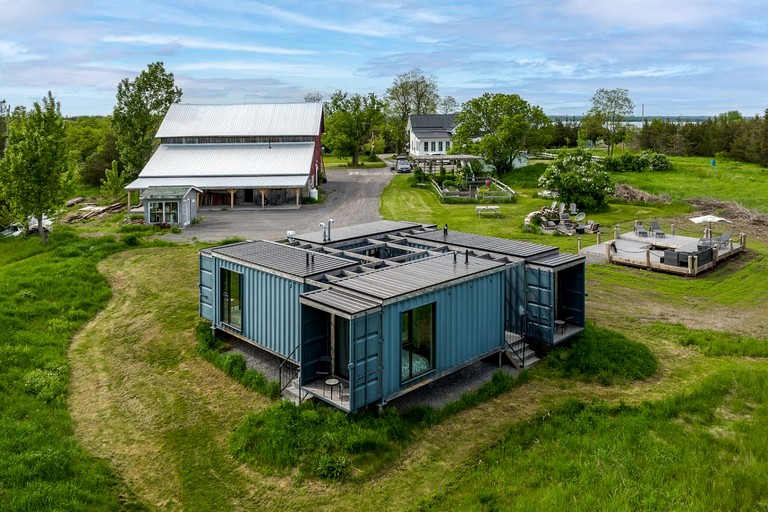 Containers (Canada, Prince Edward, Ontario)