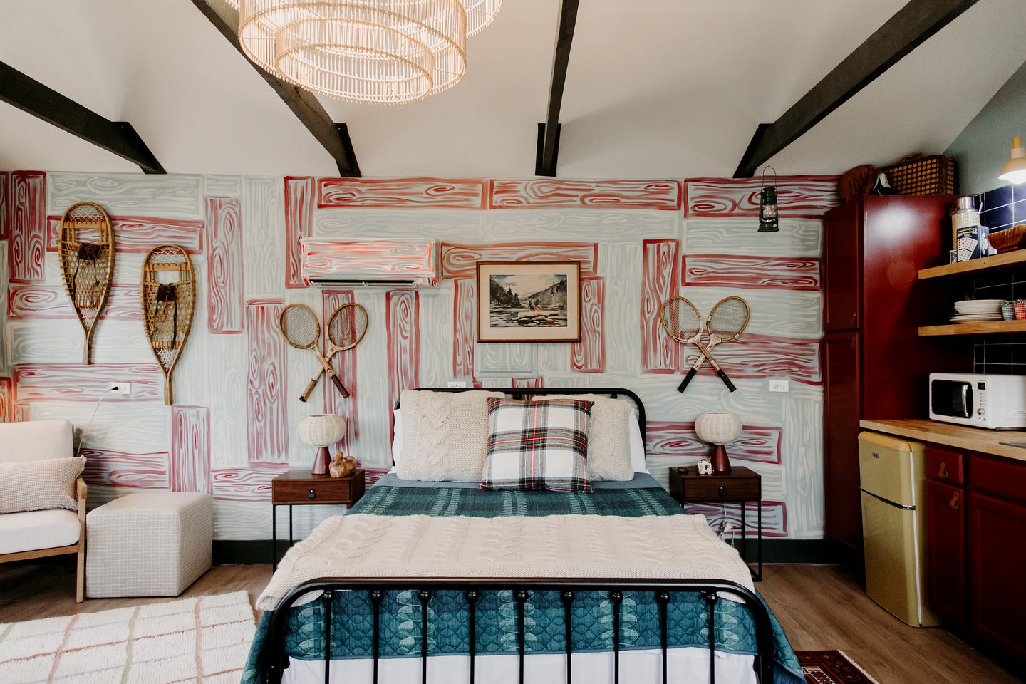 Cozy Cabin: Glamping for the Ultimate Adventurers in Tracy City, TN