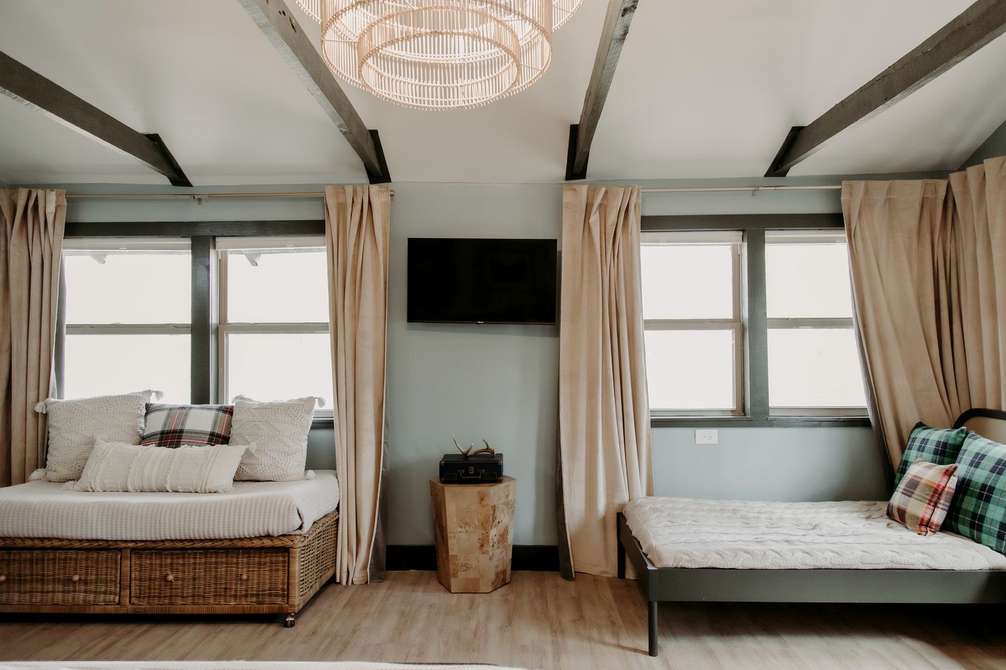 Cozy Cabin: Glamping for the Ultimate Adventurers in Tracy City, TN