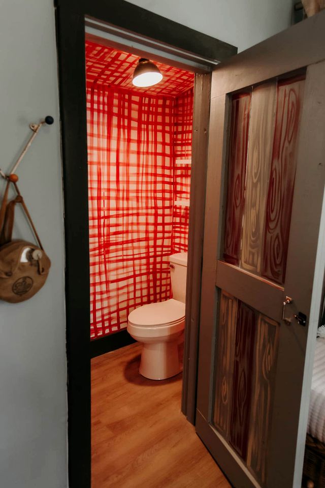 Cozy Cabin: Glamping for the Ultimate Adventurers in Tracy City, TN