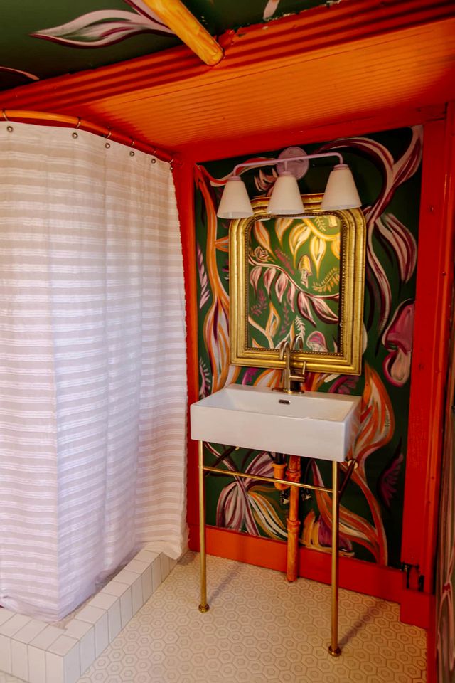 Cozy Cabin: Glamping for the Ultimate Adventurers in Tracy City, TN