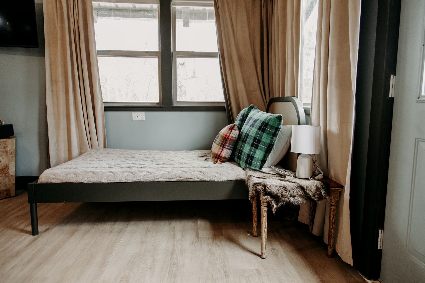 Cozy Cabin: Glamping for the Ultimate Adventurers in Tracy City, TN