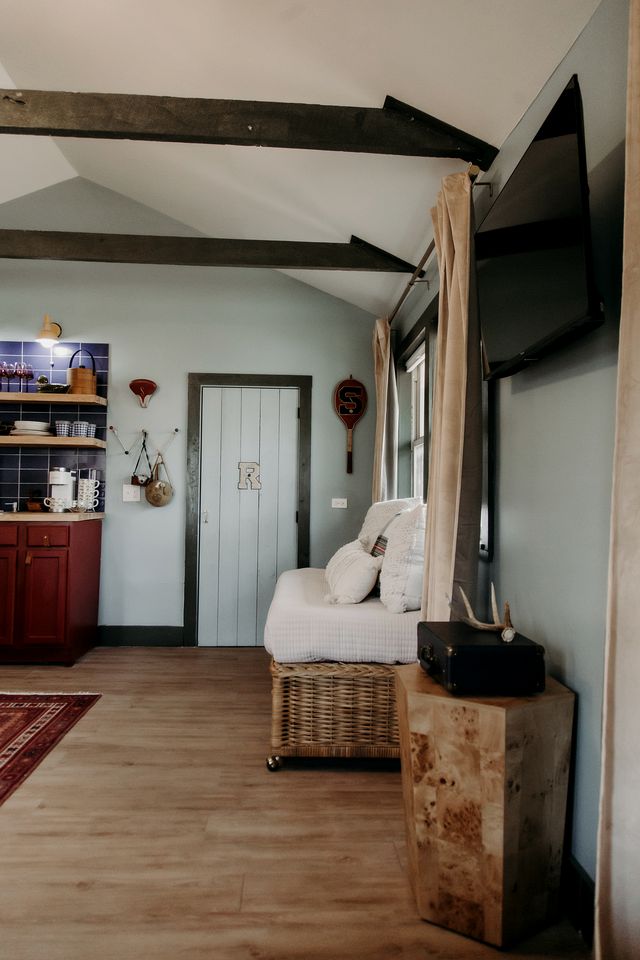 Cozy Cabin: Glamping for the Ultimate Adventurers in Tracy City, TN