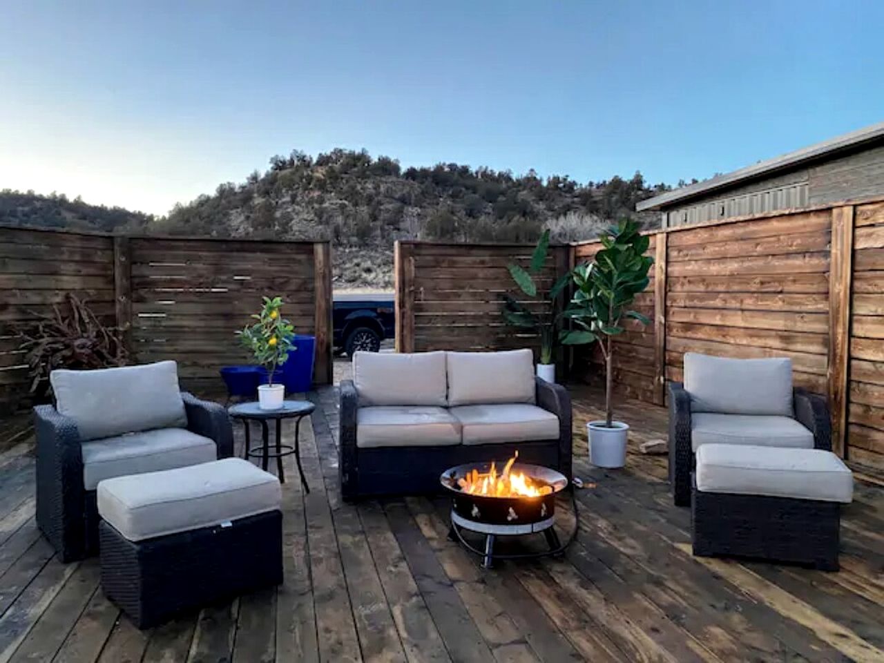 Fantastic Airstream with Fire Pit and Hot-tub in Orderville, Utah