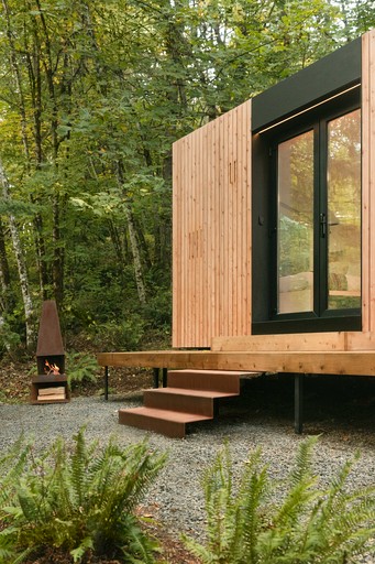 Cabins (United States of America, Washougal, Washington)