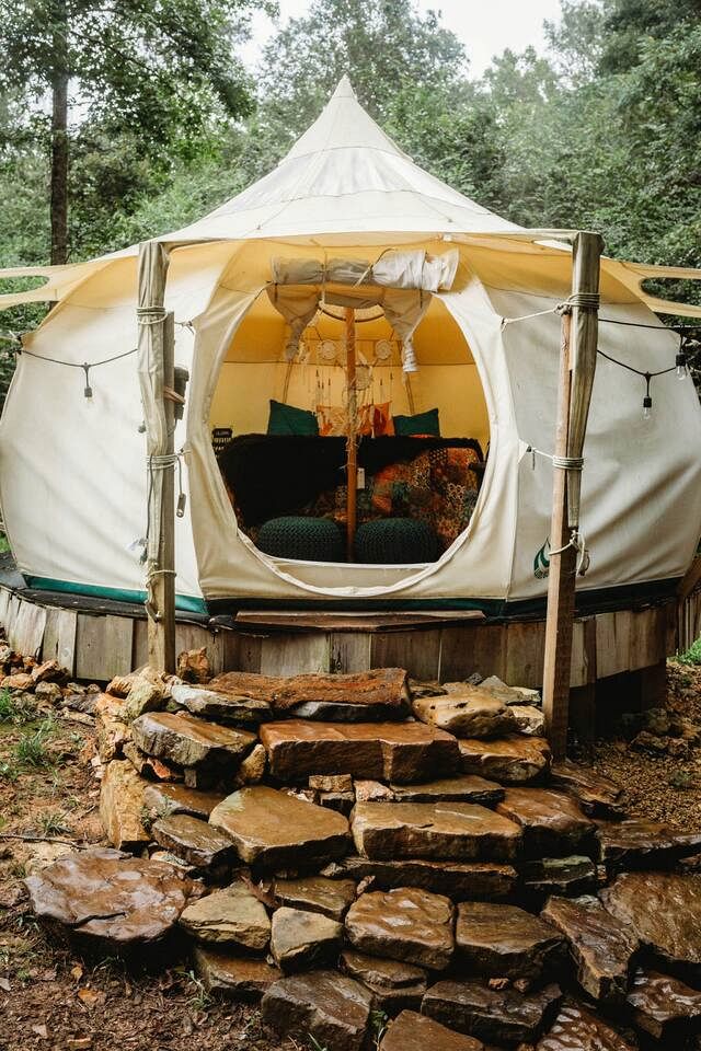Picturesque Bell Tent with Fire Pit and Picnic Area in Alabama