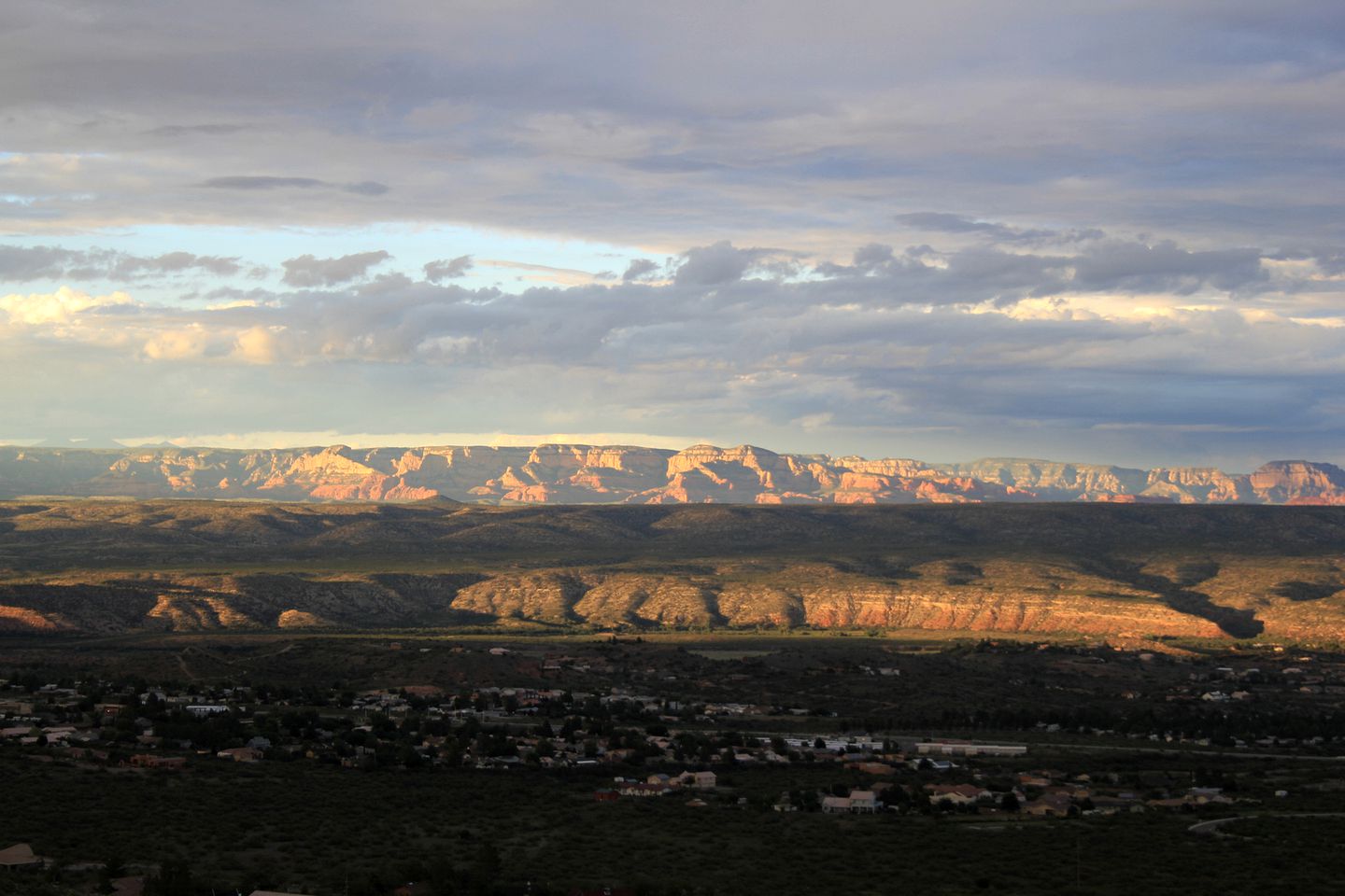 Delightful Suite with Two Bedrooms and Stunning Mountain Vistas near Cottonwood, Arizona