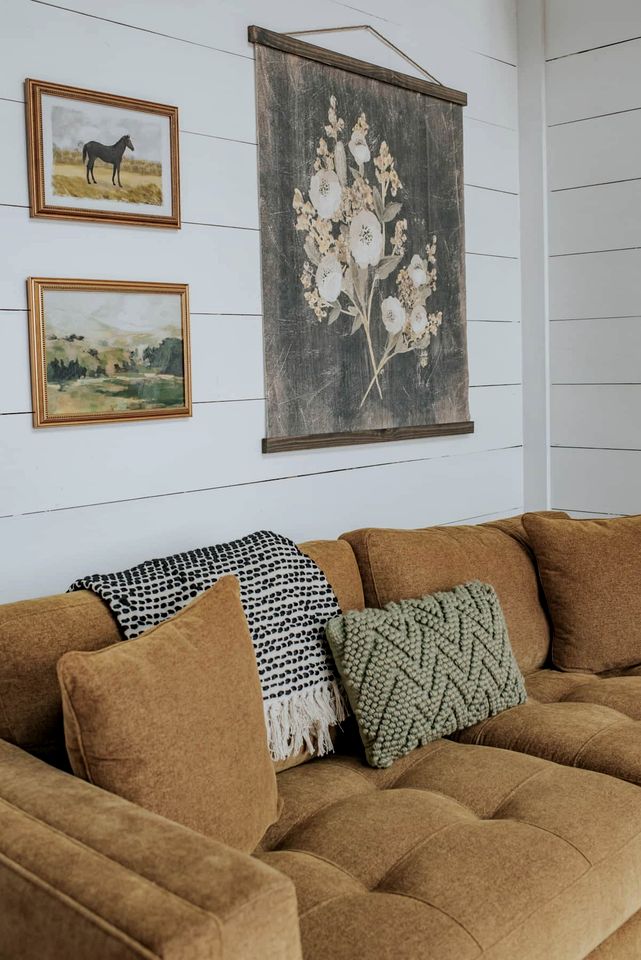 Luxurious Cabin with Jacuzzi and Breathtaking Views in Georgia