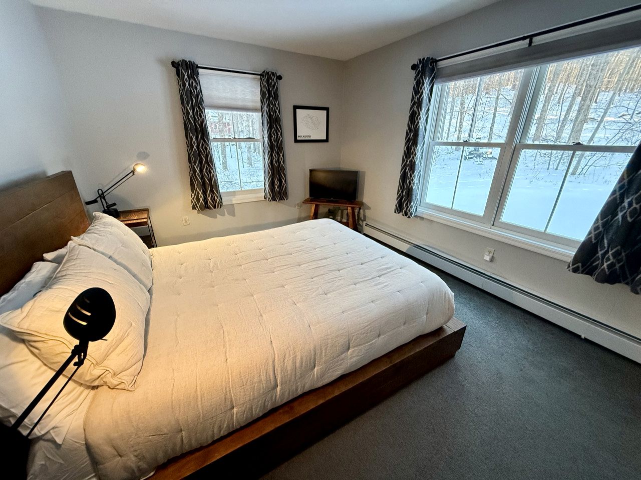 Fantastic Cottage with Fire Pit in Sunderland, Vermont