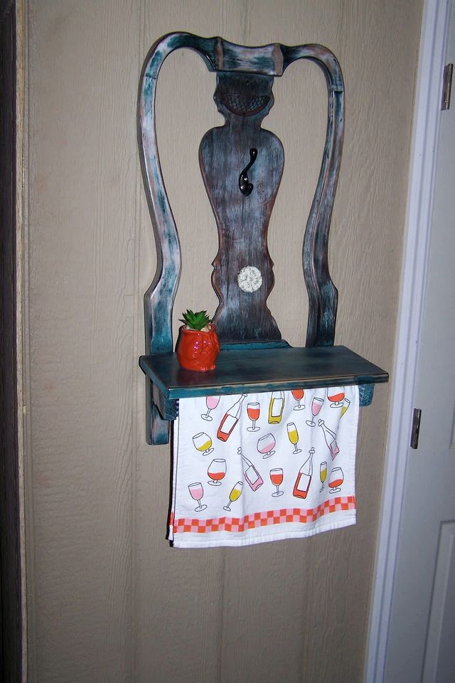 Cozy Loft Apartment Above Jay Bob's Kitchen w/ 2 Queen Beds & Breakfast Near Nashville